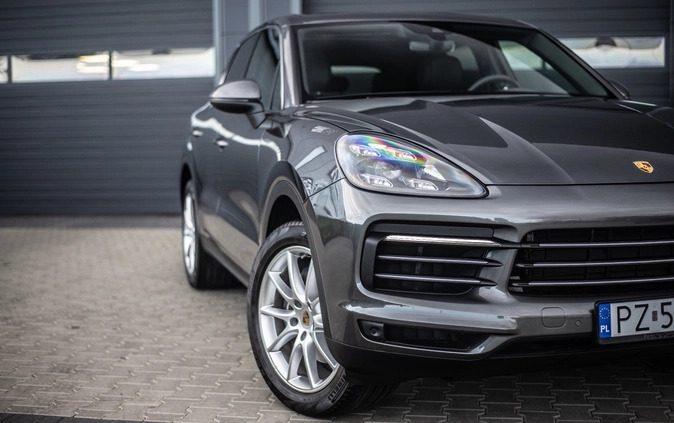 Porsche Cayenne cena 315000 przebieg: 35330, rok produkcji 2020 z Poznań małe 137